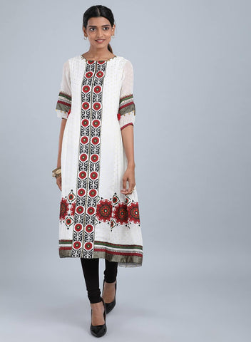 Ecru Round Neck Embellished kurta