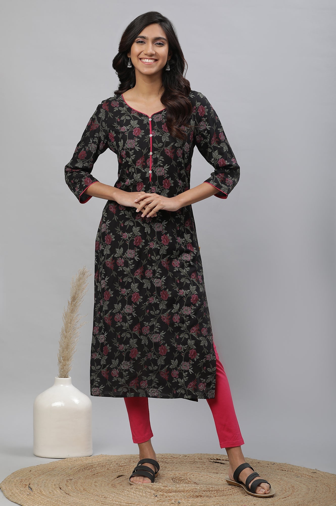 Black Sweetheart Neck Printed Kurta