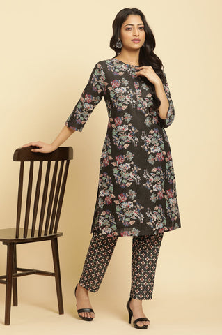 Black Floral Printed Kurta And Pants Set