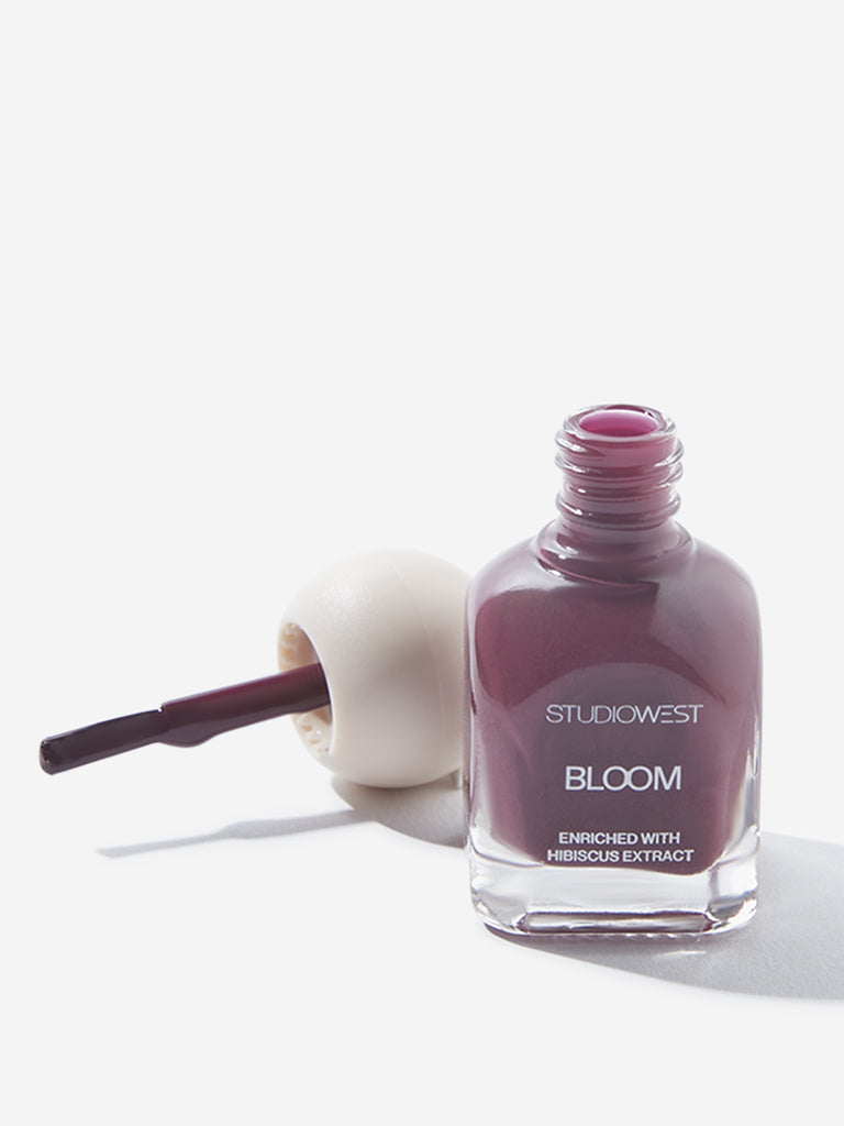 Studiowest Bloom Creme Purple- 02 Pansy Nail Colour - 9 ML