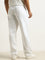 Nuon White Relaxed - Fit Mid - Rise Jeans