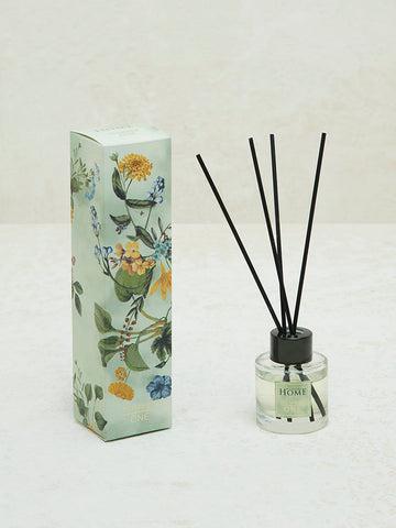 Westside Home Green Small Fragrance Diffuser with Five Reed Sticks