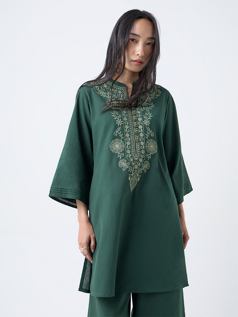 Utsa Jade Green Floral Embroidered Cotton-Blend A-Line Kurti