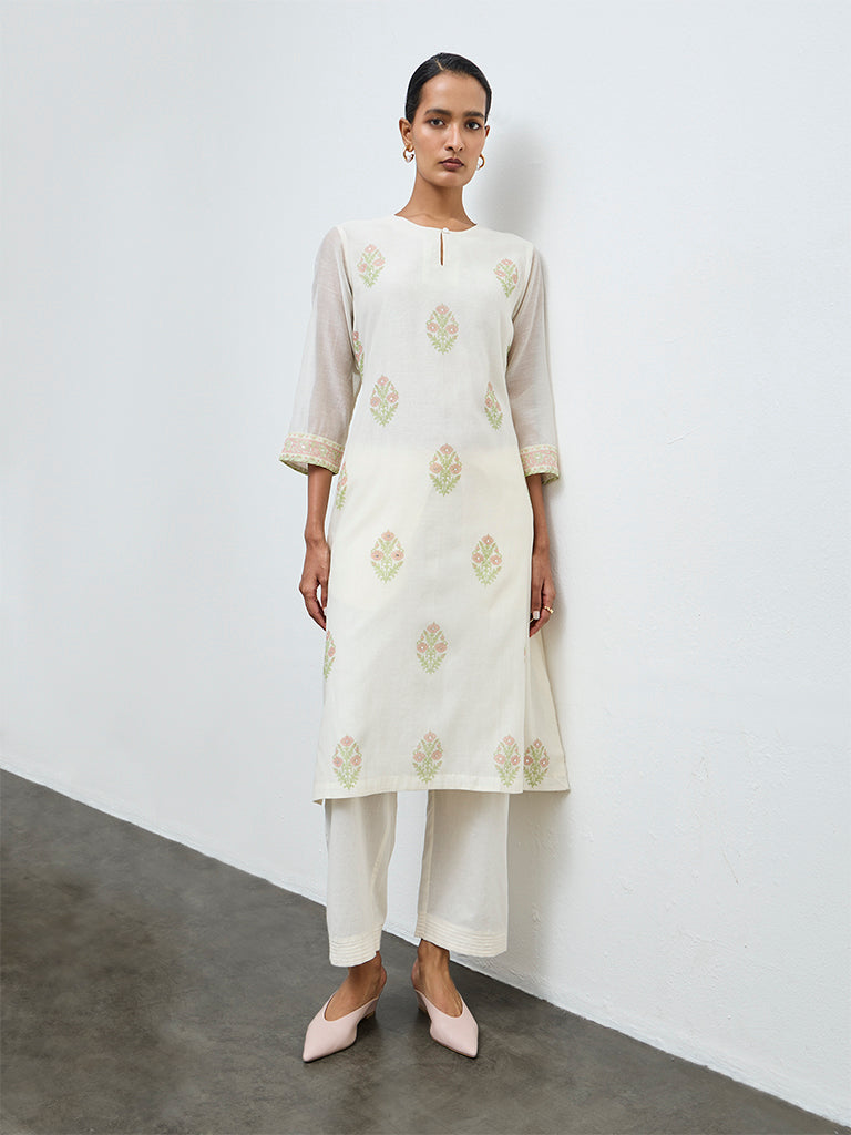 Zuba Off-White Floral Design Cotton-Blend A-Line Kurta