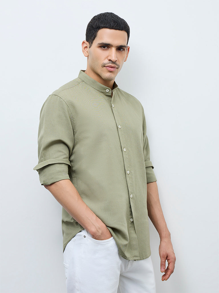 Ascot Light Olive Solid Relaxed-Fit Shirt