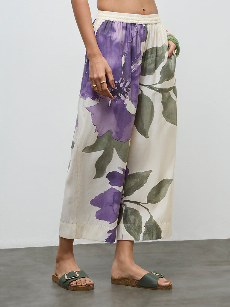 Utsa Off-White Floral Pants