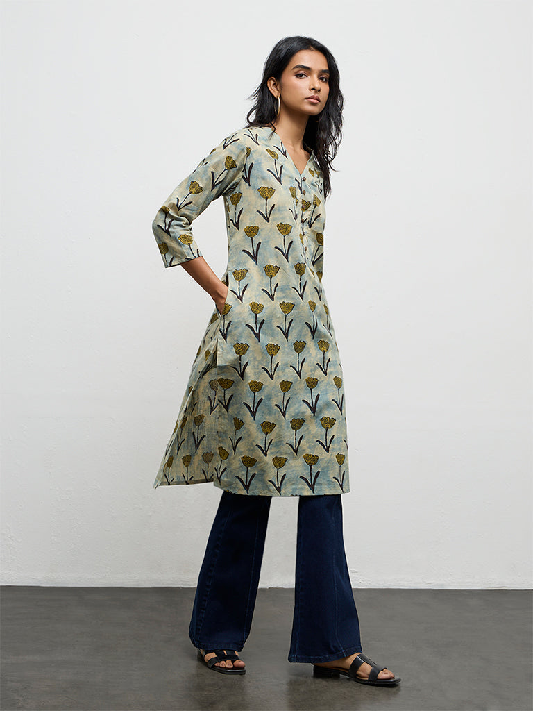 Utsa Blue Floral Pattern Cotton Straight Kurta