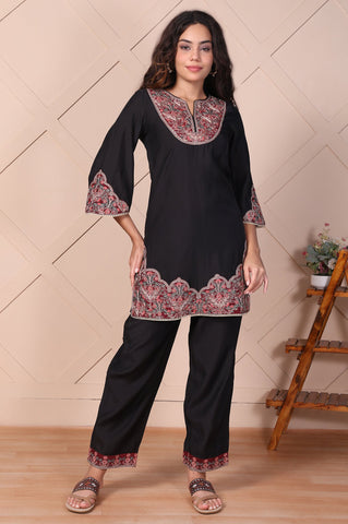 Black Embroidered Straight Kurta and Pant Set