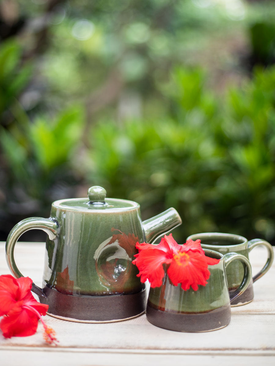 Emerald Hand-Thrown Dimpled Ceramic Tea Pot Set