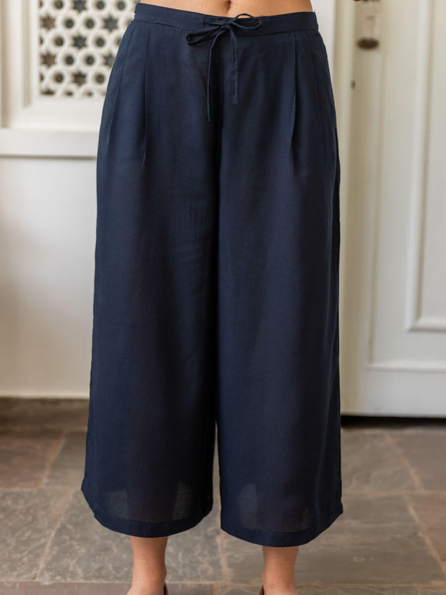 Izra Black Viscose Palazzo Pants