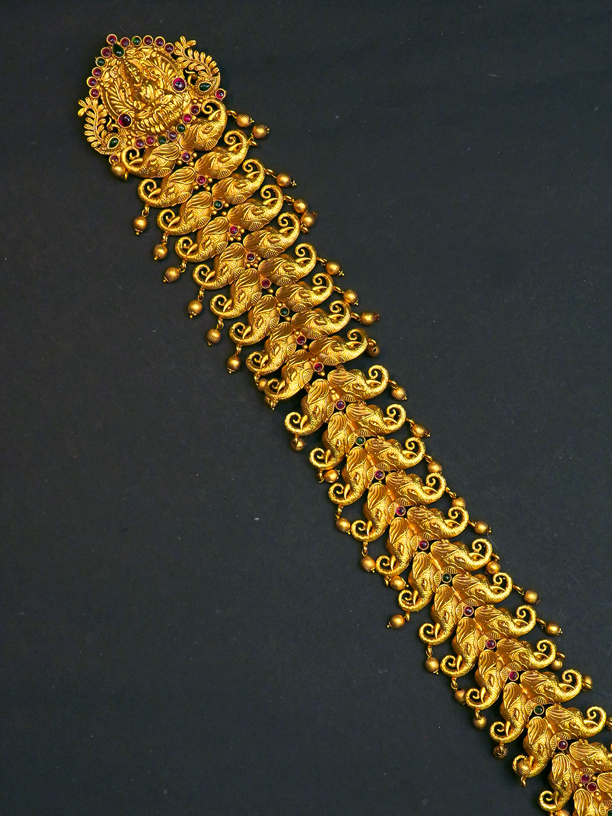 Antique lakshmi jada billai with kemp stone