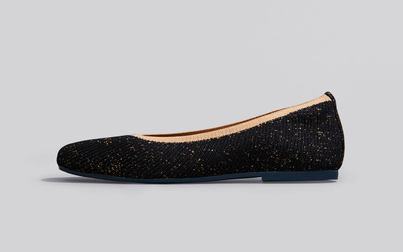 Metallic Square Flats : Black-Gold