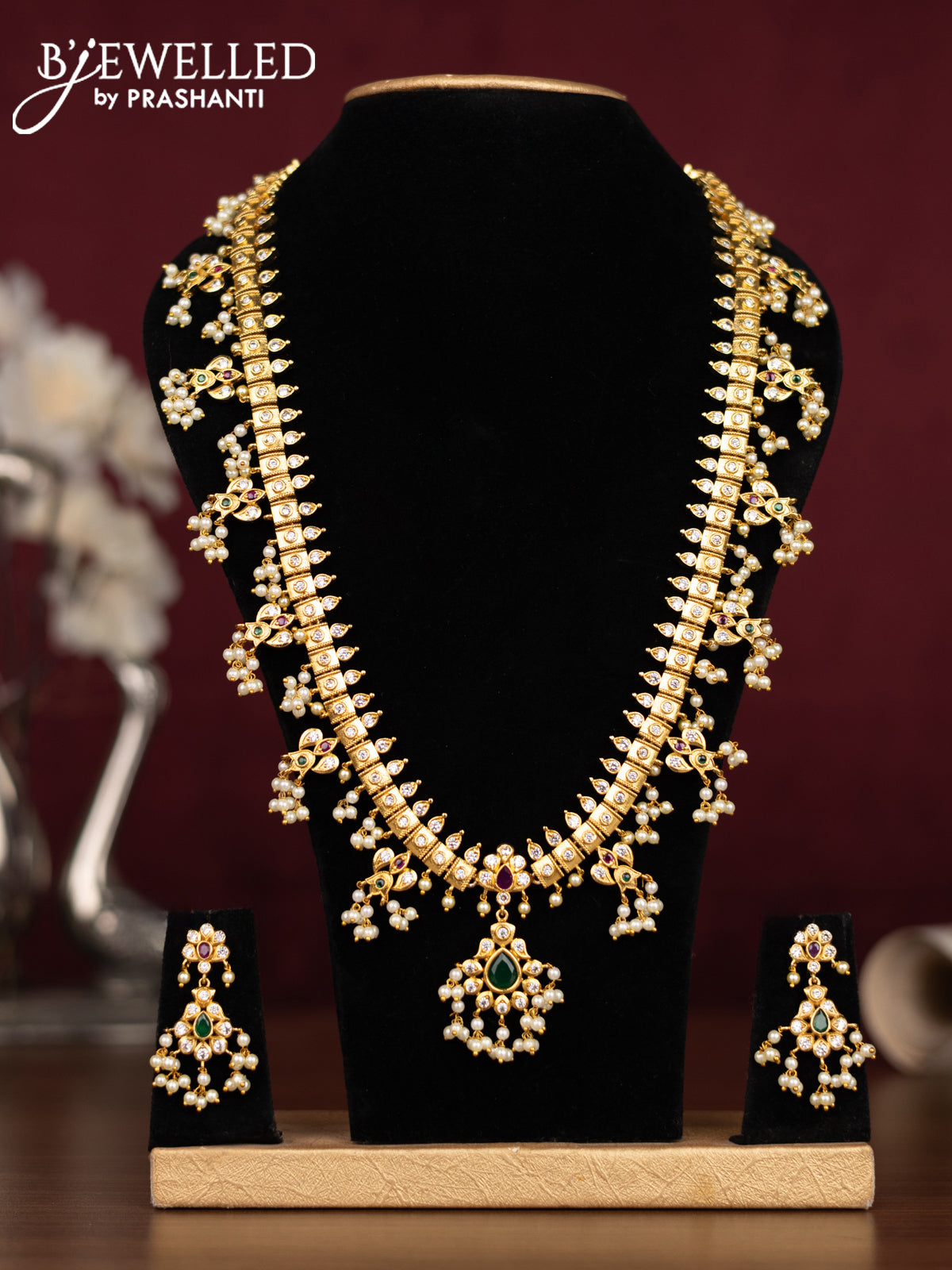 Antique guttapusalu haaram with kemp & cz stones and pearl hangings