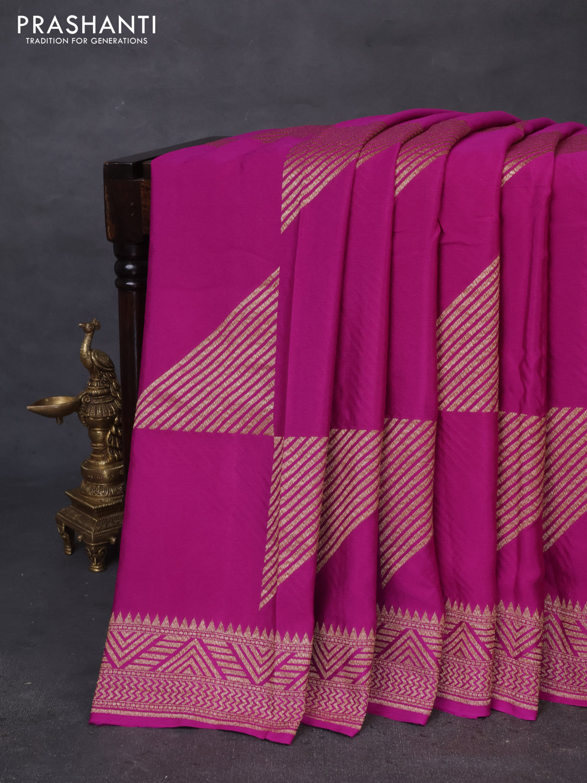 Banarasi crepe saree magenta pink with allover thread & zari geometric weaves and woven border