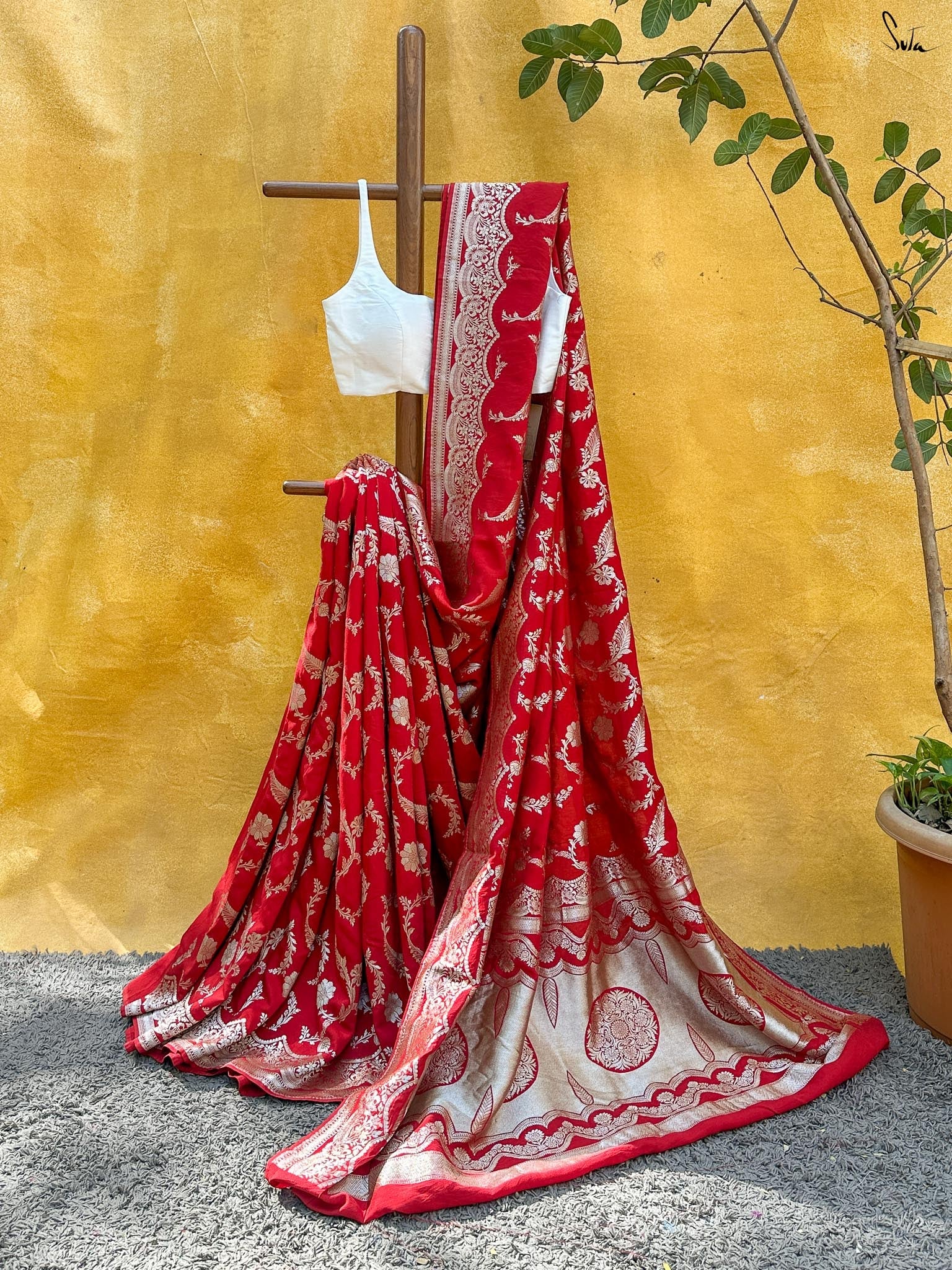 Chandramukhi Red Banarasi Saree