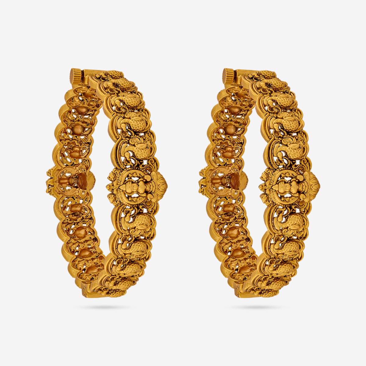 Antique Bangle 188137