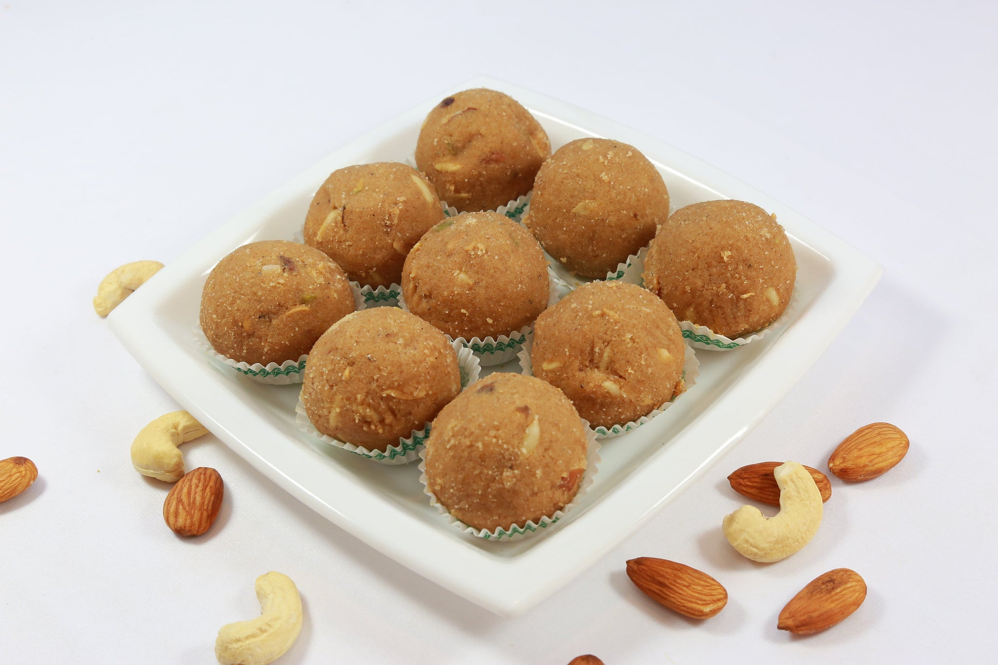 Gond Laddu